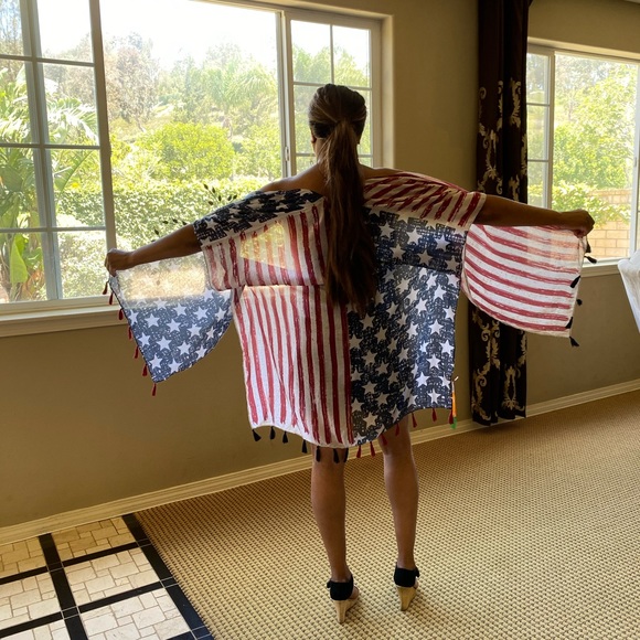 American Flag Red/White/Blue Kimono - Picture 14 of 17